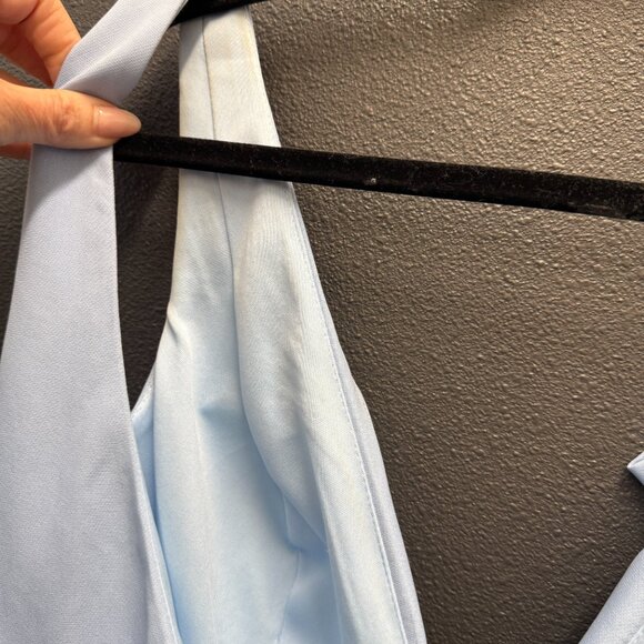 Never worn Light Blue Bow-Shoulder Gown - Size 4 - Picture 10 of 10